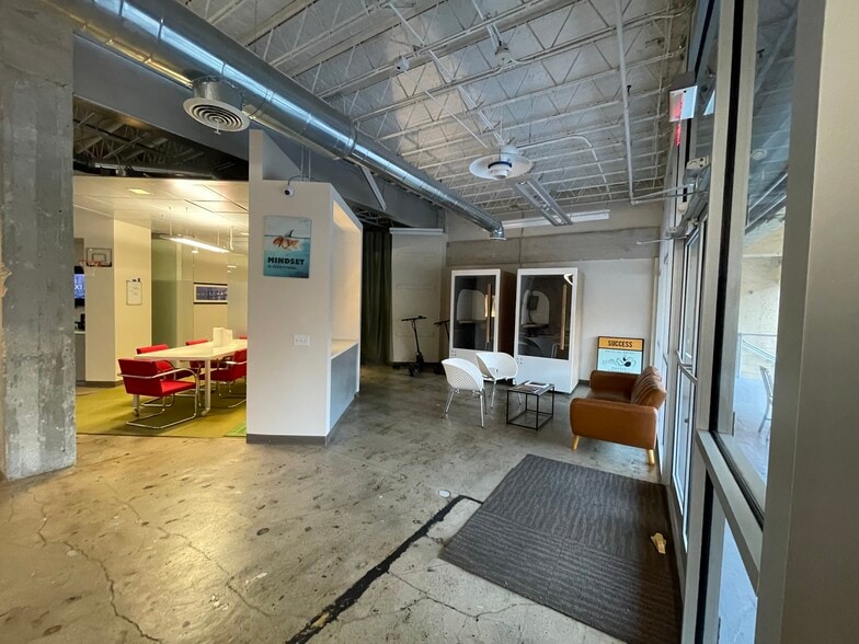 120 NE 27th St, Miami, FL à louer - Photo intérieure – Image 3 sur 13