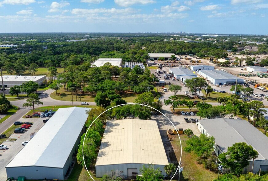 2953 E 63rd Ave, Bradenton, FL à vendre - Photo de l’immeuble – Image 2 sur 27