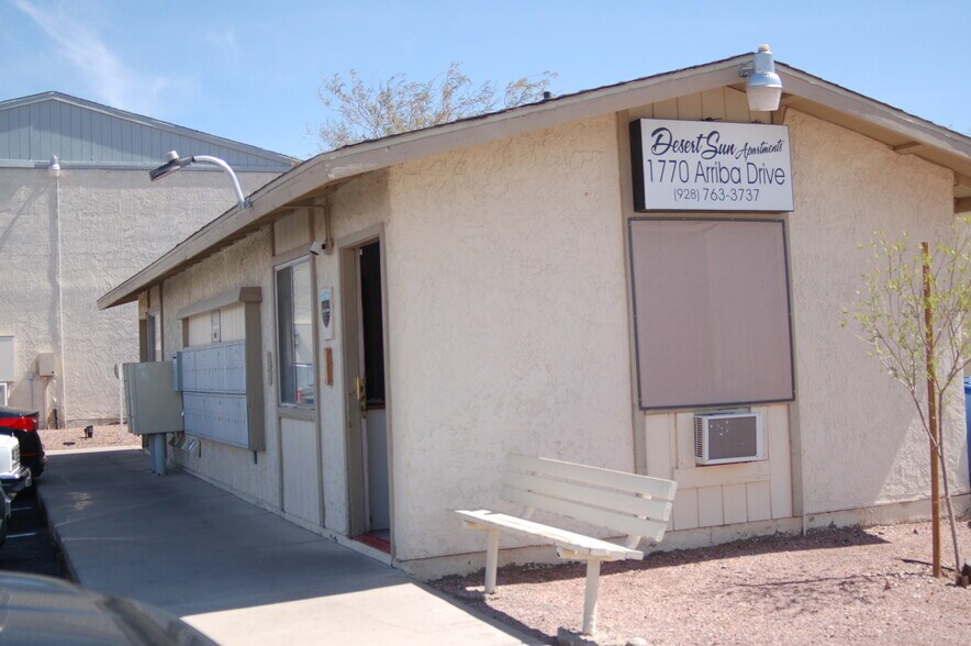 1770 Arriba Dr, Bullhead City, AZ à vendre - Photo de l’immeuble – Image 3 sur 6