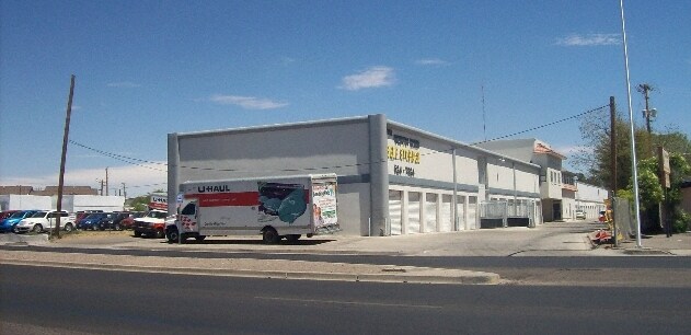 1712 N Main St, Las Cruces, NM à louer - Photo de l’immeuble – Image 2 sur 3