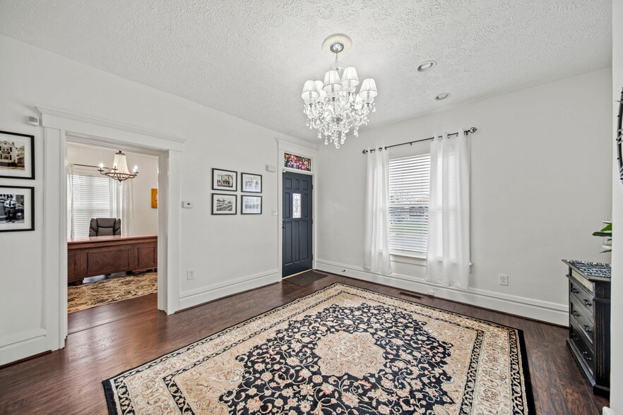 7315 E Main St, Reynoldsburg, OH à vendre - Photo intérieure – Image 3 sur 22