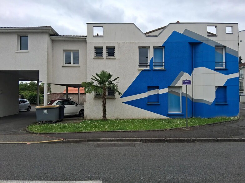 Bureau dans Pau à vendre - Photo de l’immeuble – Image 2 sur 7
