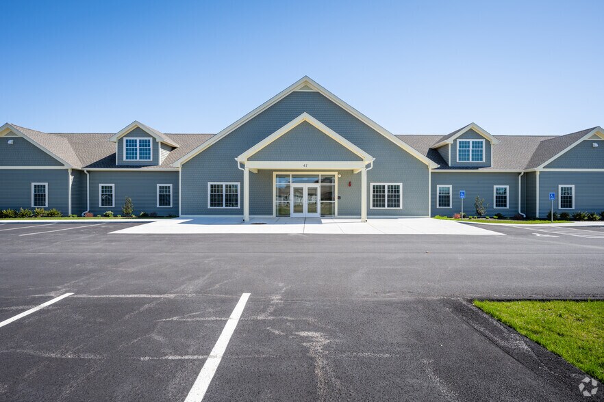 41 Romano Vineyard way, North Kingstown, RI à louer - Photo de l’immeuble – Image 3 sur 11