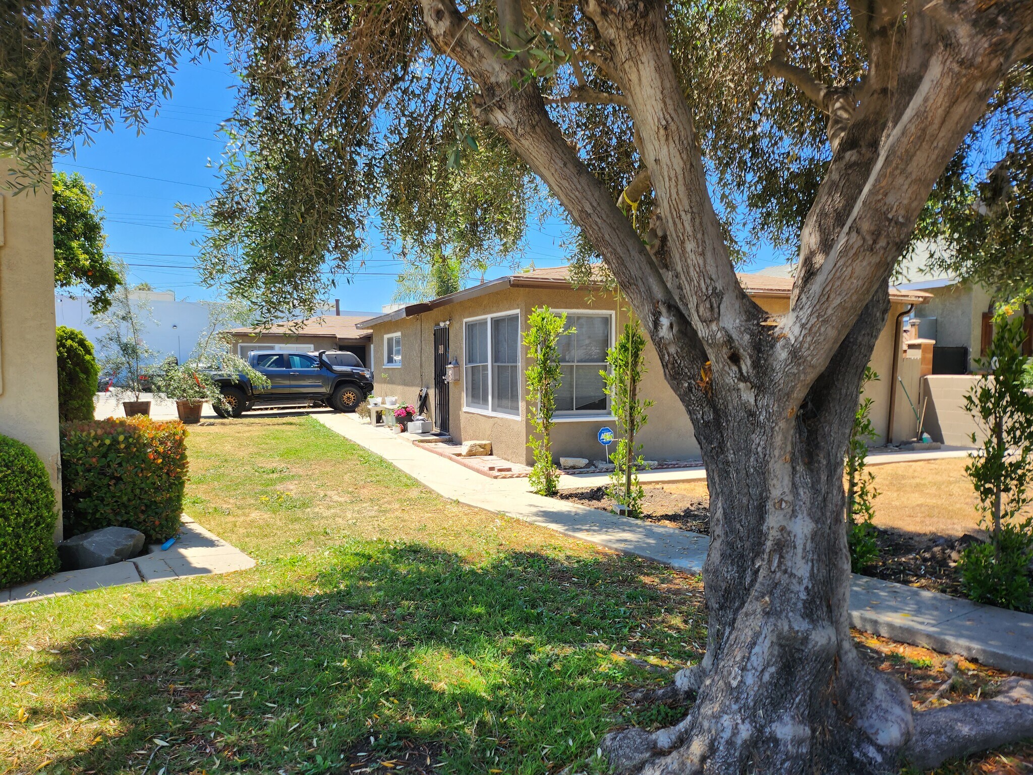 4178 W 170th St, Lawndale, CA à vendre Photo de l’immeuble– Image 1 sur 6