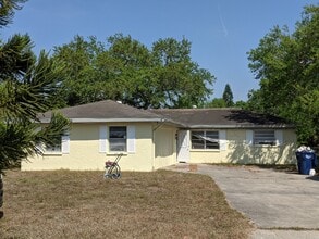 4223 53rd Ave E, Bradenton, FL à louer Photo intérieure– Image 1 sur 3