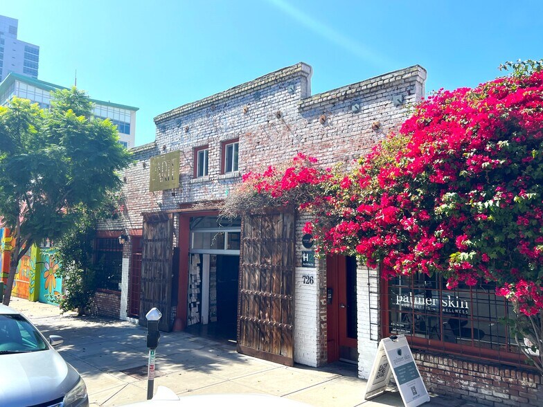726 9th Ave, San Diego, CA à louer - Photo de l’immeuble – Image 2 sur 7