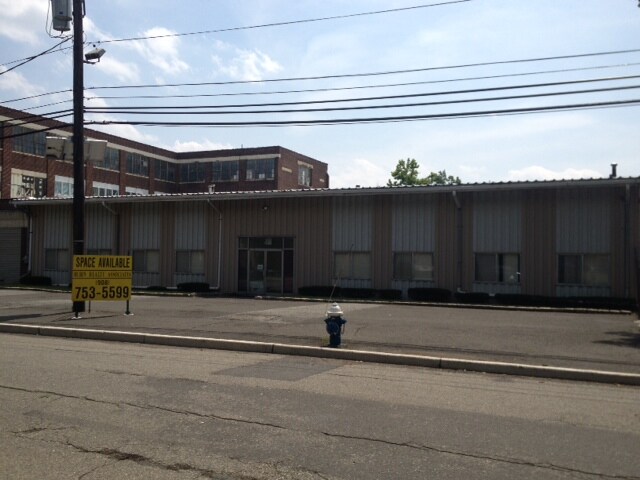 215 Rutgers St, Maplewood, NJ à louer Photo principale– Image 1 sur 8