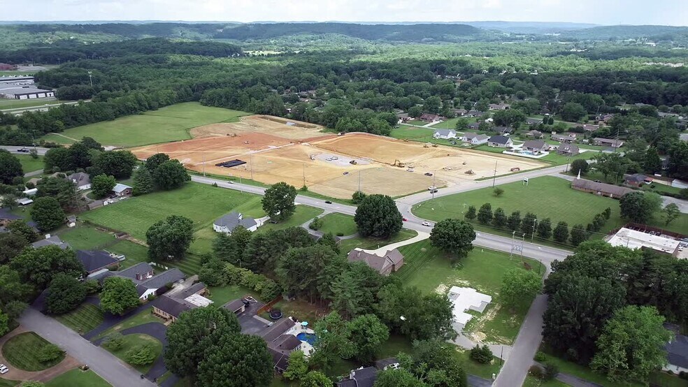 1545 E 10th St, Cookeville, TN à louer - Vidéo sur l’annonce professionnelle – Image 2 sur 5