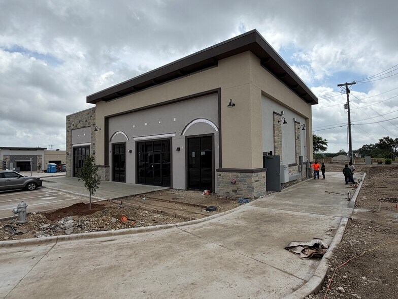 1012 Municipal Dr, Leander, TX à vendre - Photo de l’immeuble – Image 2 sur 5
