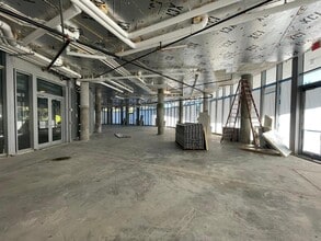 1 Collins Ave, Miami Beach, FL à louer Photo intérieure– Image 2 sur 11