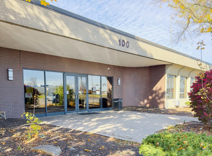 1400 S Wolf Rd, Wheeling, IL à vendre - Photo de l’immeuble – Image 2 sur 24