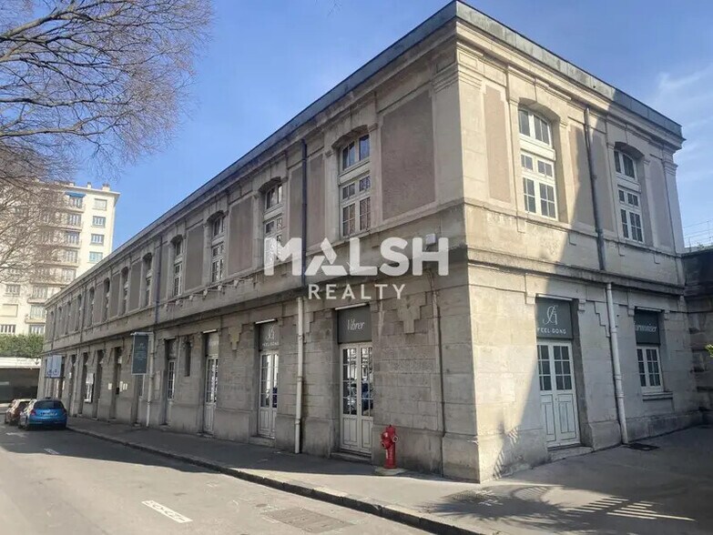 Bureau dans Lyon à louer - Photo de l’immeuble – Image 1 sur 6