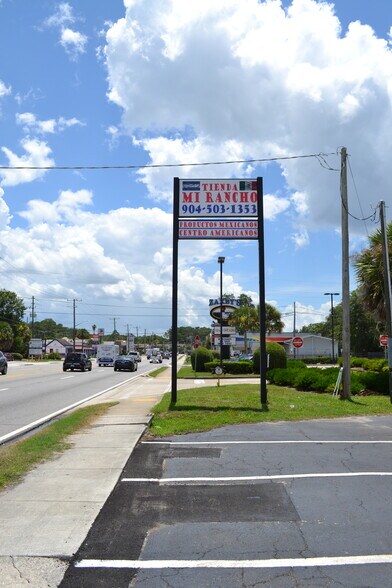 4186 University Blvd, Jacksonville, FL à vendre - Photo de l’immeuble – Image 3 sur 13