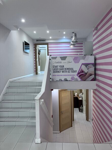 37 Western Rd, Brighton à vendre - Photo de l’immeuble – Image 3 sur 6