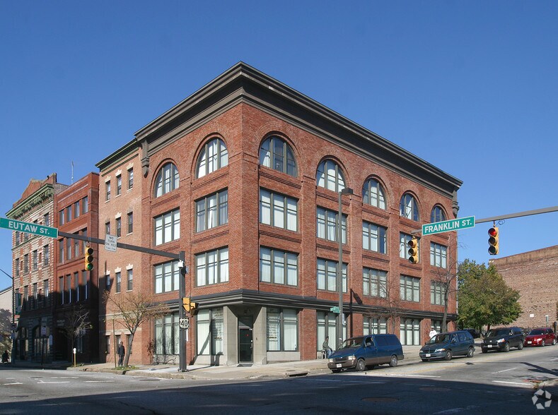 400 W Franklin St, Baltimore, MD à louer - Photo de l’immeuble – Image 2 sur 25