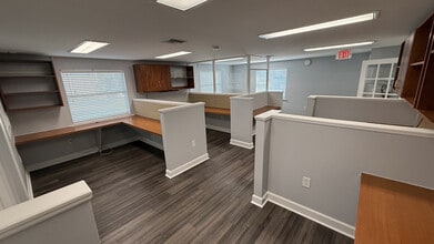 5321 Memorial Hwy, Tampa, FL à louer Photo intérieure– Image 2 sur 8