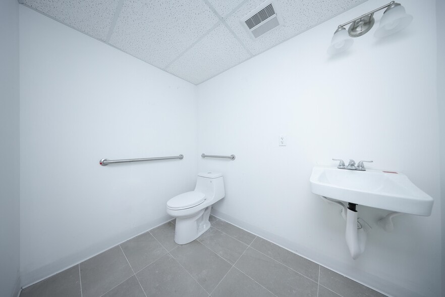 849 53rd St, Brooklyn, NY à vendre - Photo de l’immeuble – Image 2 sur 6