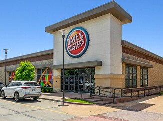 Plus de détails pour 6811 W 135th St, Overland Park, KS - Local commercial à vendre