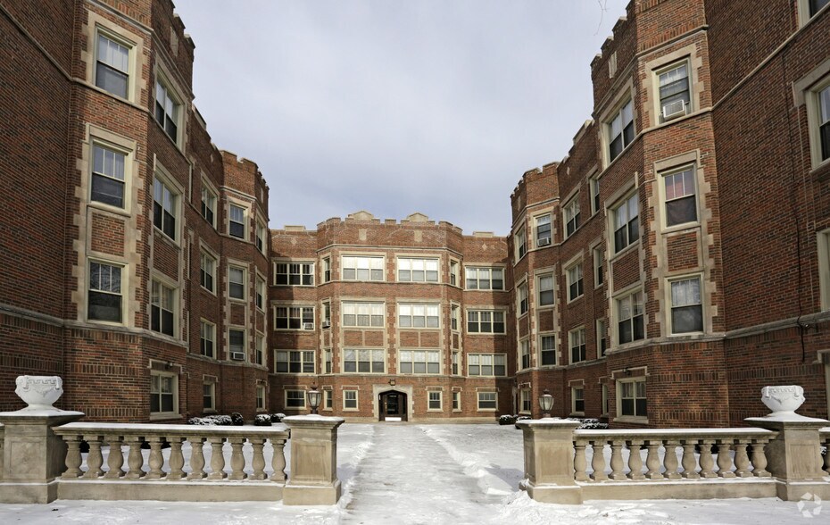 1718-1732 E 70th St, Chicago, IL à vendre - Photo de l’immeuble – Image 2 sur 5