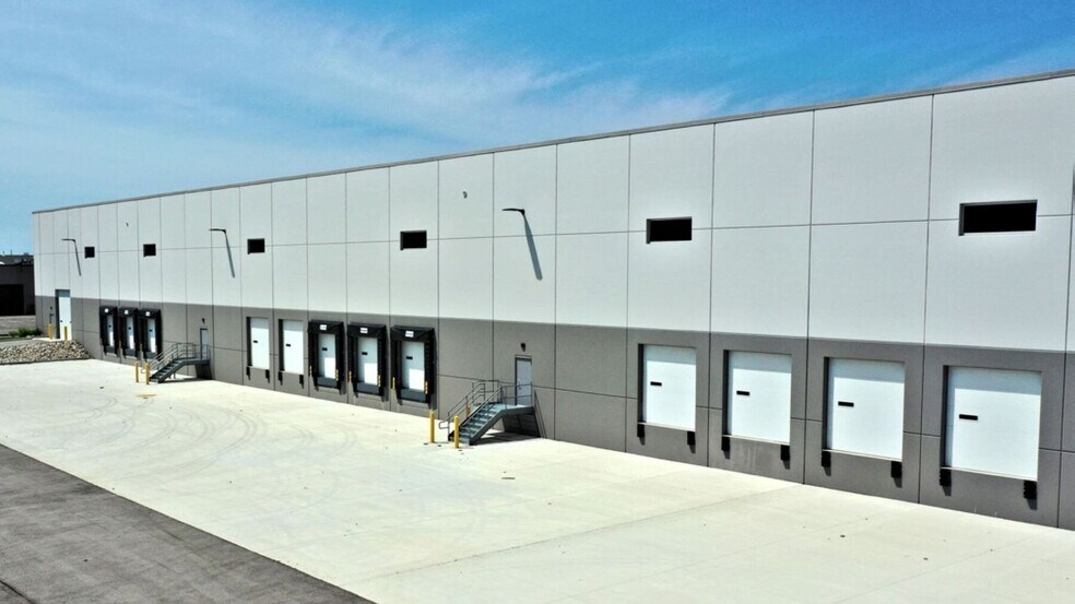 1055-1065 Sesame St, Bensenville, IL à louer - Photo de l’immeuble – Image 3 sur 5
