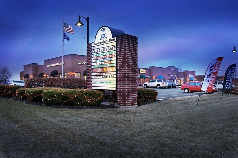 1023 Station Dr, Oswego, IL à louer - Photo de l’immeuble – Image 2 sur 21