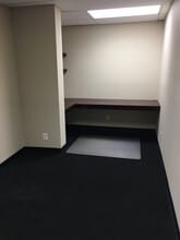 23152 Verdugo Dr, Laguna Hills, CA à louer Photo intérieure– Image 1 sur 2