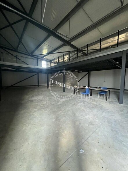 Industriel/Logistique dans Deyme à vendre - Photo intérieure – Image 3 sur 5