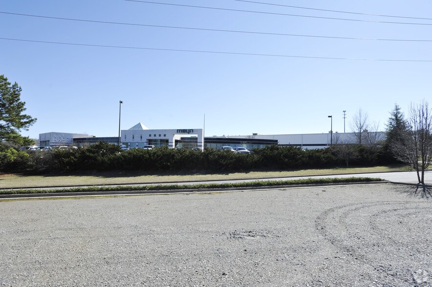 1000 Evenflo Dr, Ball Ground, GA à louer - Photo de l’immeuble – Image 3 sur 6
