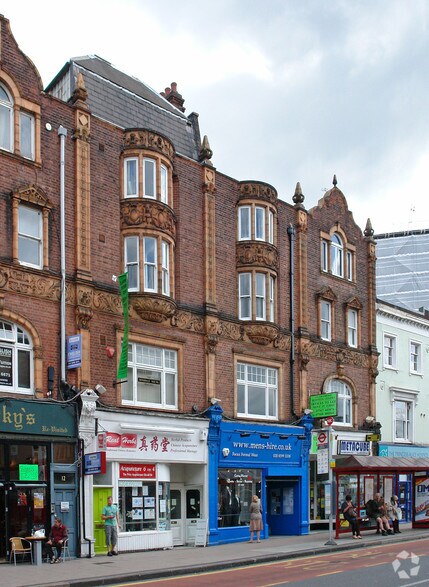 6-10 Claremont Rd, Surbiton à louer - Photo principale – Image 1 sur 3