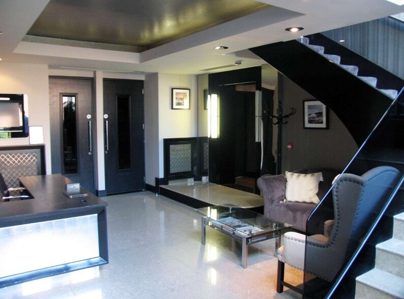 12-14A Bath St, Altrincham à louer - Photo de l’immeuble – Image 2 sur 5