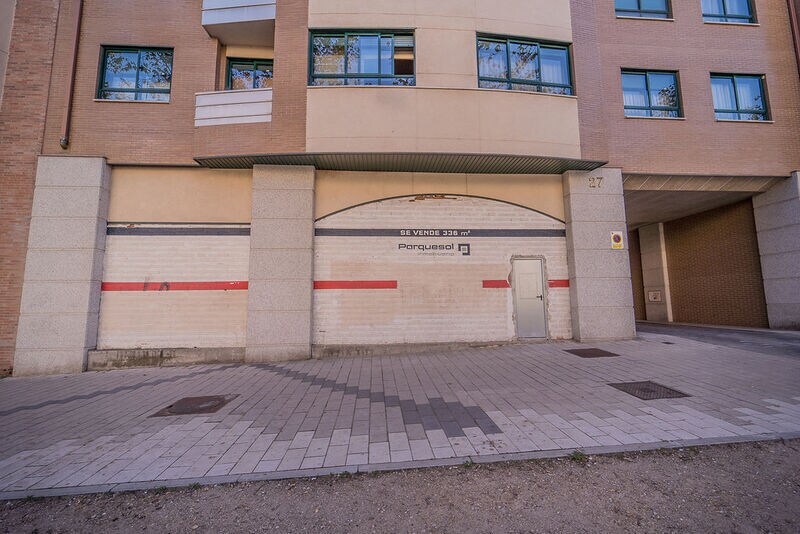 Local commercial dans Valladolid à vendre - Photo de l’immeuble – Image 2 sur 16