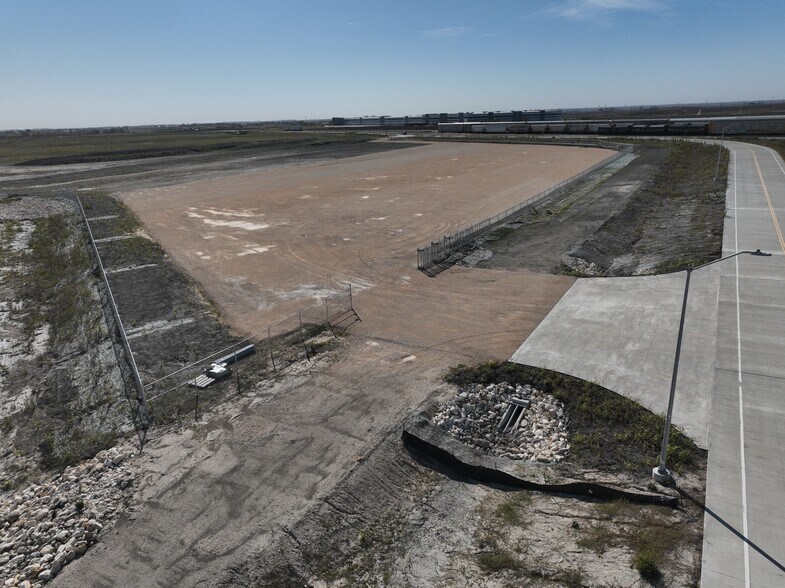 180 Logistics Loop, Taylor, TX à louer - Photo principale – Image 1 sur 5