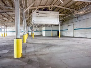 2701 S Coliseum Blvd, Fort Wayne, IN à louer Photo intérieure– Image 2 sur 4