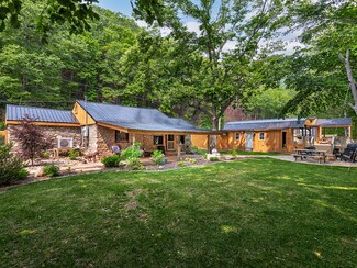 Plus de détails pour 14715 Cruso Rd, Canton, NC - Spécialisé à vendre