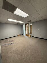 14011 Park Dr, Tomball, TX à louer Photo intérieure– Image 1 sur 5