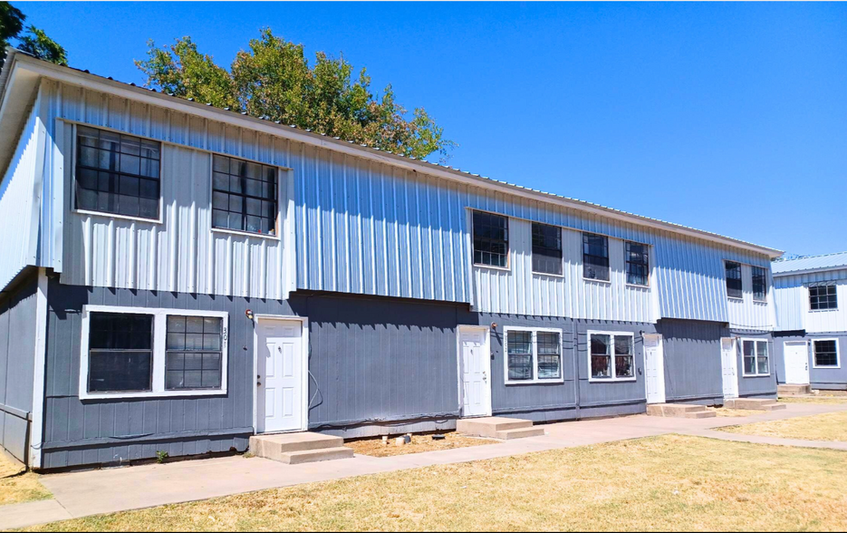 208 N Church St, Hillsboro, TX à vendre - Photo de l’immeuble – Image 2 sur 8