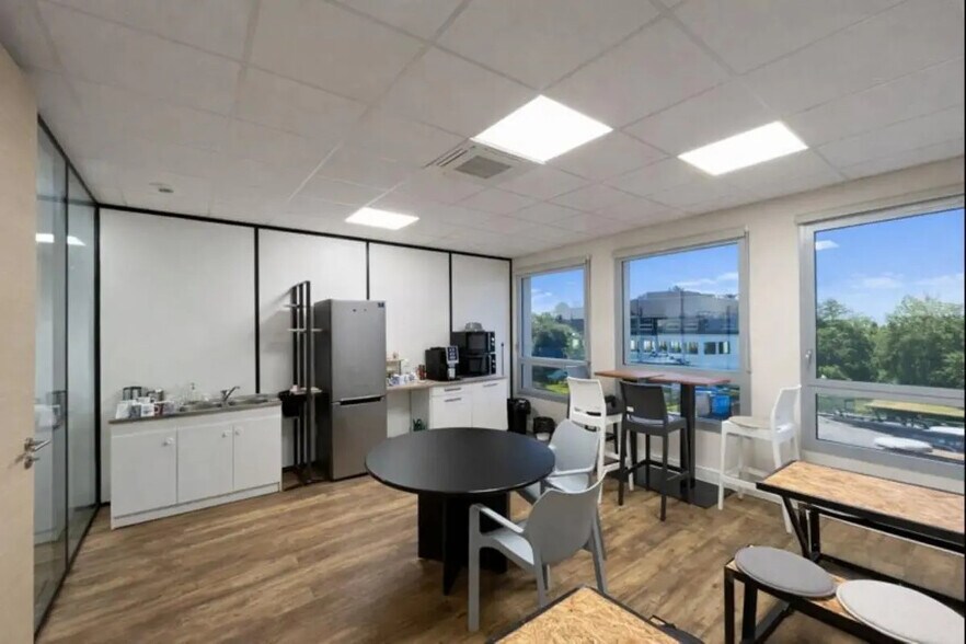 3 Chemin Du Jubin, Dardilly à louer - Photo de l’immeuble – Image 3 sur 9