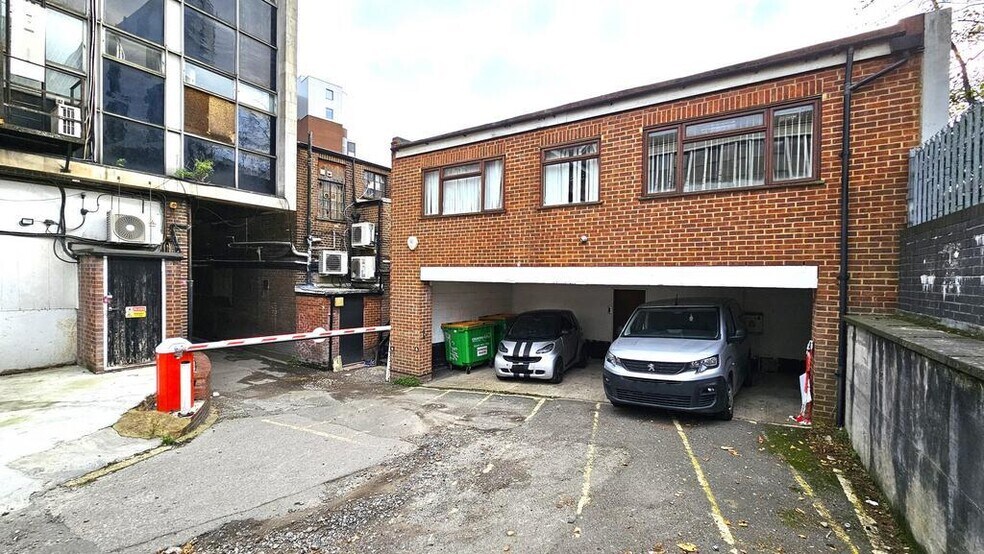 High St, Bromley à louer - Photo de l’immeuble – Image 2 sur 11