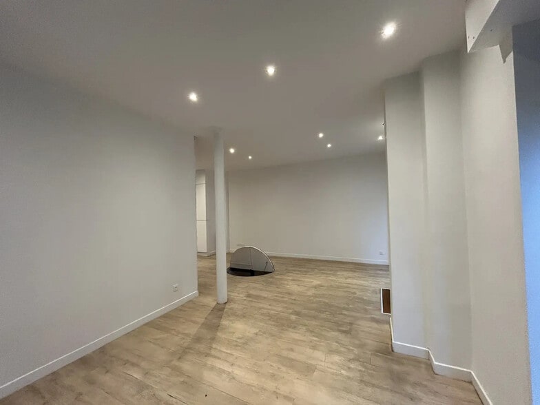 22 Rue Royer-Collard, Paris à louer - Photo de l’immeuble – Image 3 sur 9