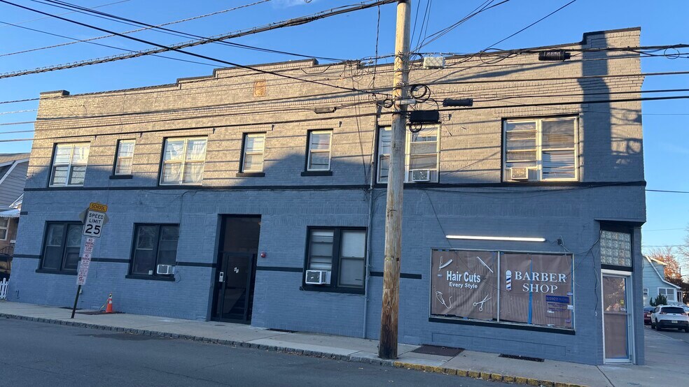 61-65 Montgomery St, Bloomfield, NJ à vendre - Photo principale – Image 1 sur 1