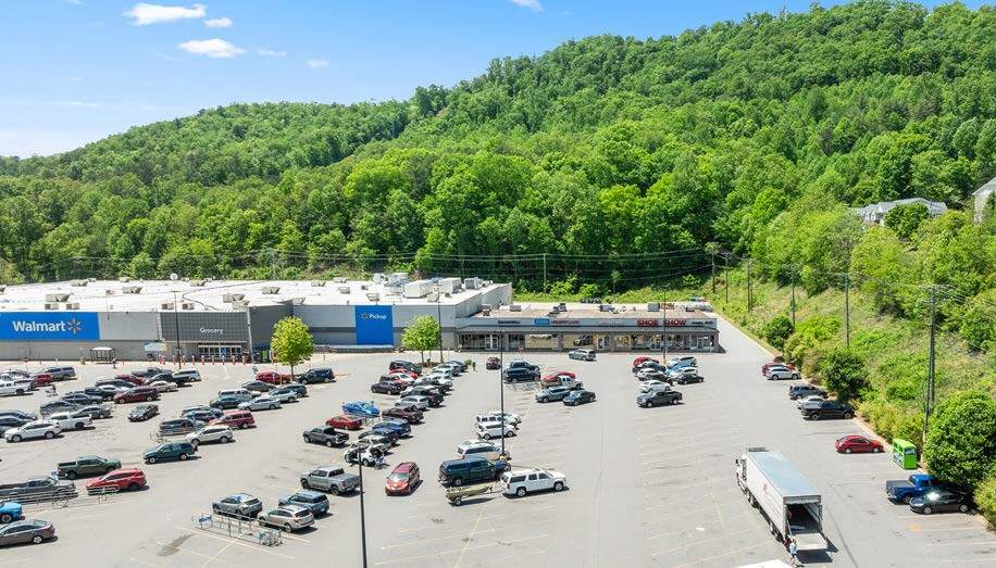 Sylva Shops portefeuille de 2 biens à vendre sur LoopNet.fr - Photo de l’immeuble – Image 3 sur 5