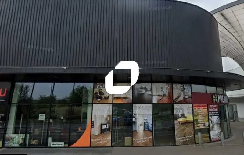 Local commercial dans Chambourcy à louer - Photo de l’immeuble – Image 2 sur 4