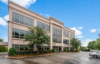 280 Country Club Dr, Stockbridge, GA à louer Photo de l’immeuble– Image 1 sur 29