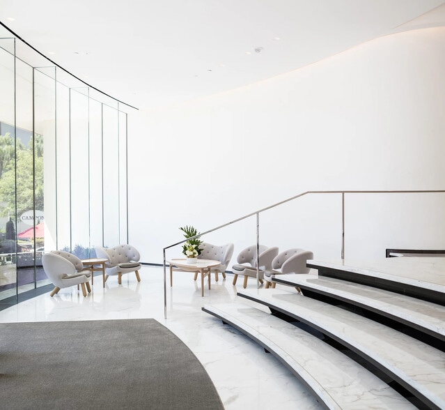 600 New Hampshire Ave NW, Washington, DC à louer - Photo principale – Image 1 sur 15