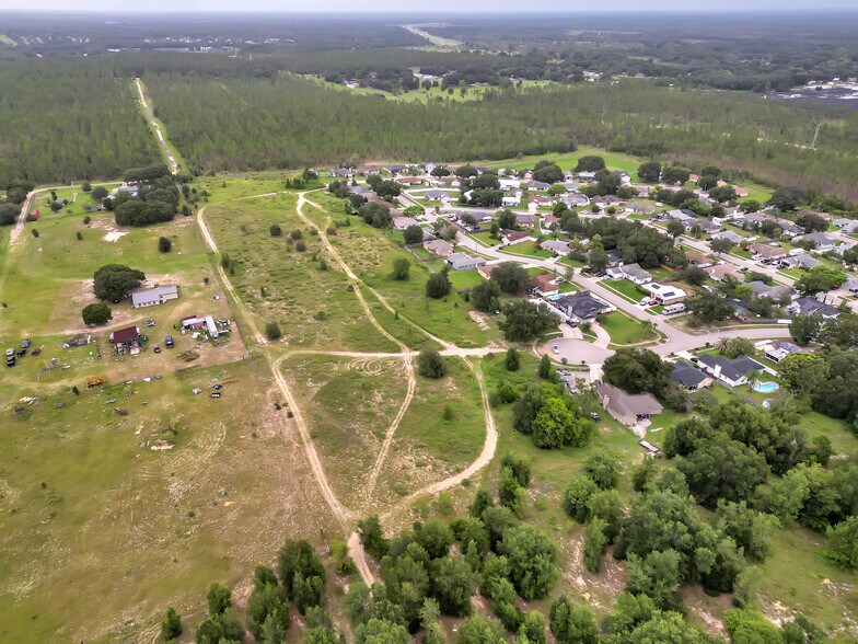 W Kelly Park RD, Apopka, FL à vendre - Photo de l’immeuble – Image 2 sur 7