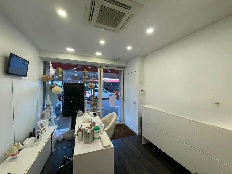 Local commercial dans Nice à vendre - Photo intérieure – Image 1 sur 8