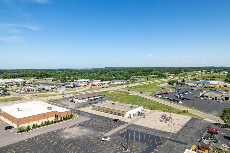 2935-2955 New Pinery Rd, Portage, WI à louer - Photo de l’immeuble – Image 3 sur 10