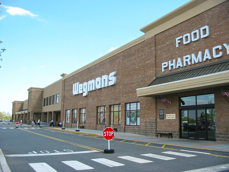 21 Woodbridge Ctr Dr, Woodbridge, NJ à louer - Photo de l’immeuble – Image 1 sur 7