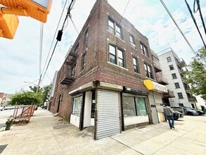 545 Brooklyn Ave, Brooklyn, NY à louer Photo de l’immeuble– Image 1 sur 3