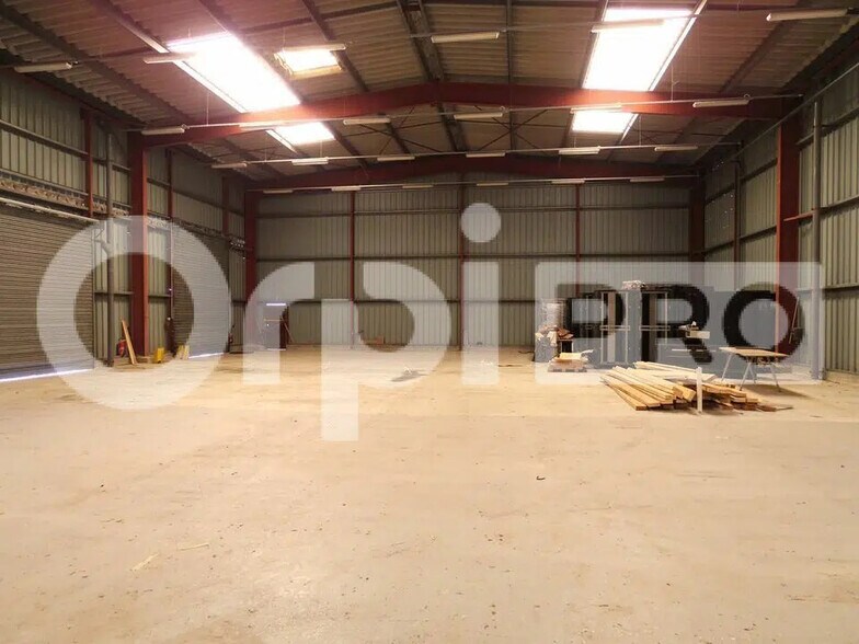 Industriel/Logistique dans Soissons à vendre - Photo de l’immeuble – Image 1 sur 4